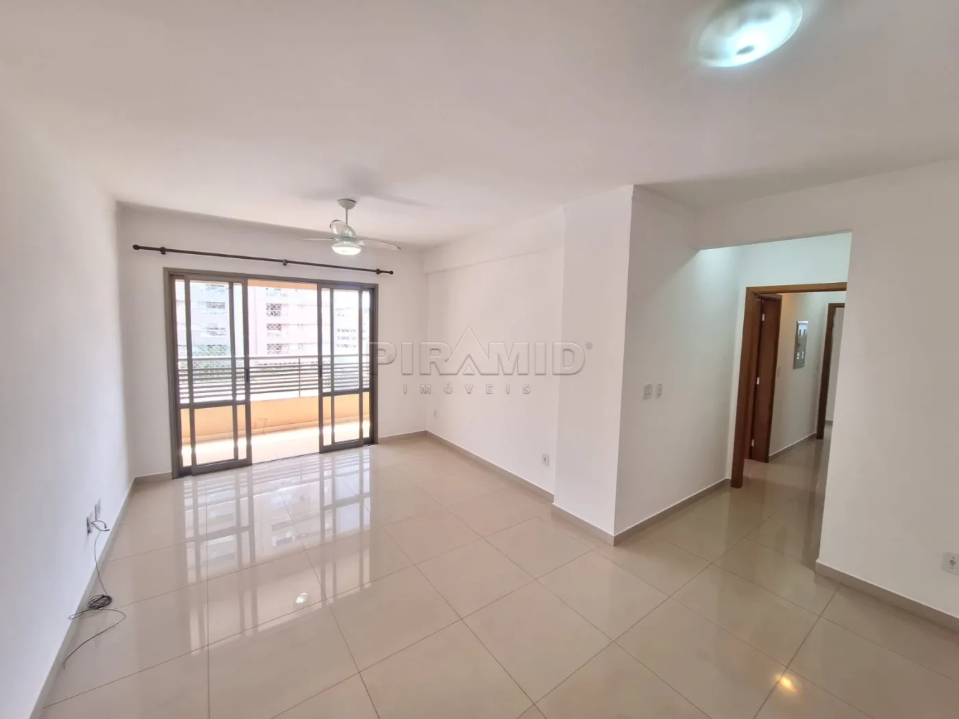 Alugar Apartamento / Padr&atilde;o em Ribeir&atilde;o Preto R$ 3.400,00 - Foto 1