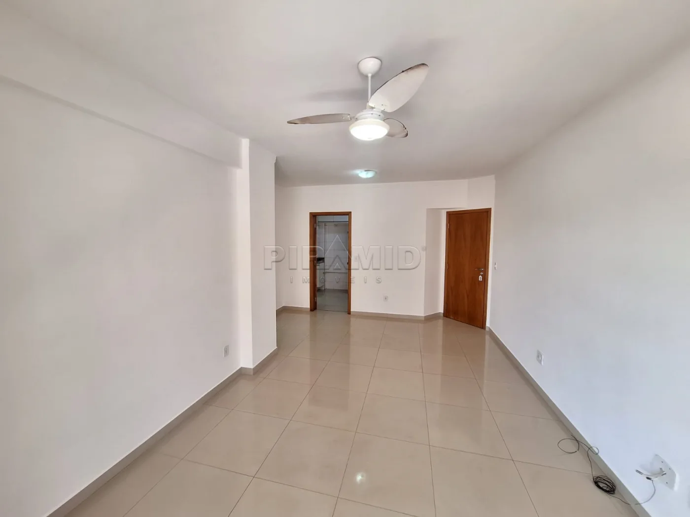 Alugar Apartamento / Padr&atilde;o em Ribeir&atilde;o Preto R$ 3.400,00 - Foto 2
