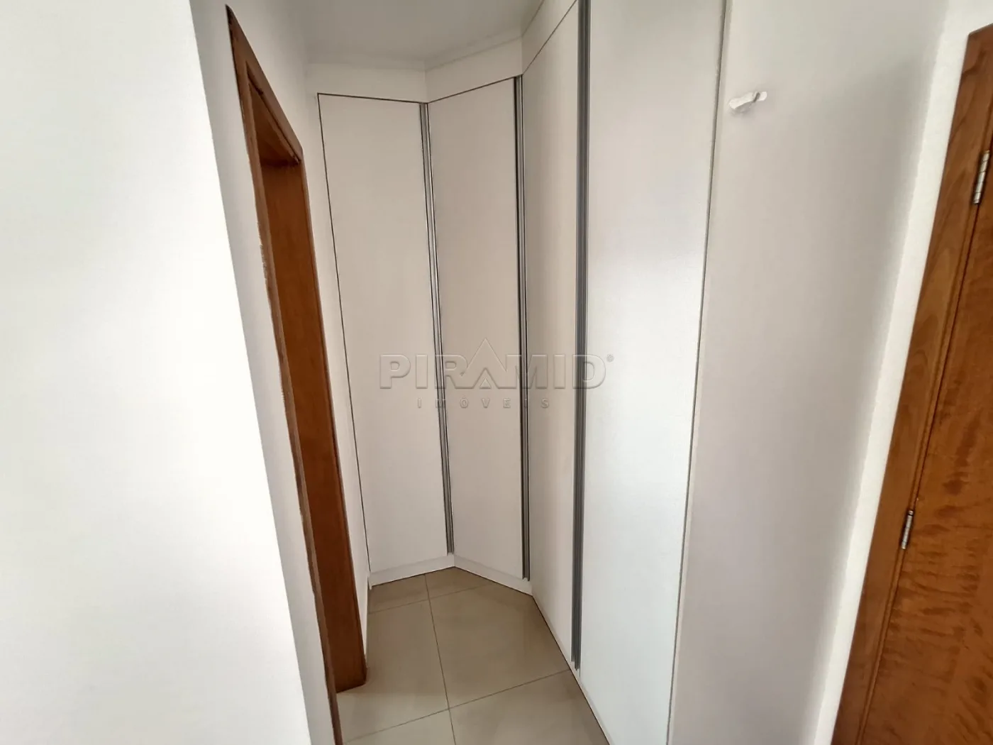 Alugar Apartamento / Padr&atilde;o em Ribeir&atilde;o Preto R$ 3.400,00 - Foto 10