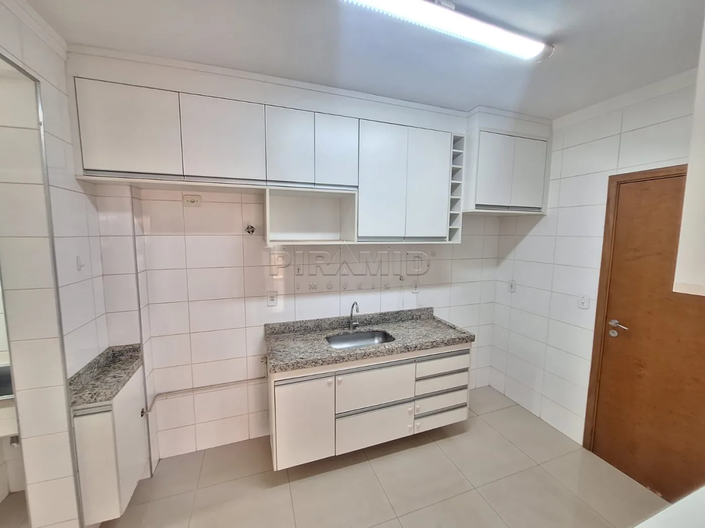 Alugar Apartamento / Padr&atilde;o em Ribeir&atilde;o Preto R$ 3.400,00 - Foto 20