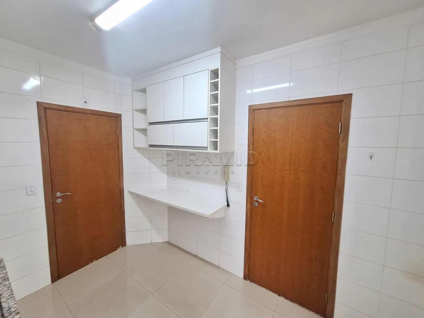 Alugar Apartamento / Padr&atilde;o em Ribeir&atilde;o Preto R$ 3.400,00 - Foto 23