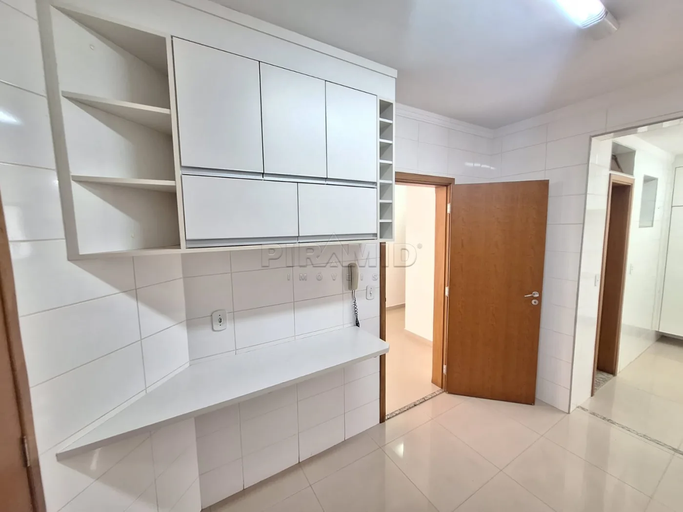 Alugar Apartamento / Padr&atilde;o em Ribeir&atilde;o Preto R$ 3.400,00 - Foto 24