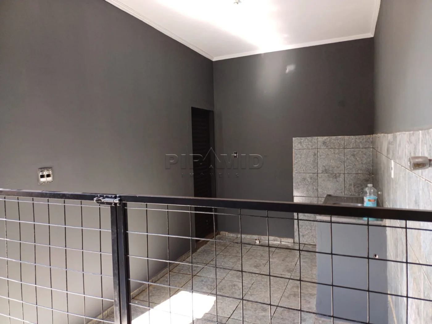 Alugar Casa / Padr&atilde;o em Ribeir&atilde;o Preto R$ 1.500,00 - Foto 15