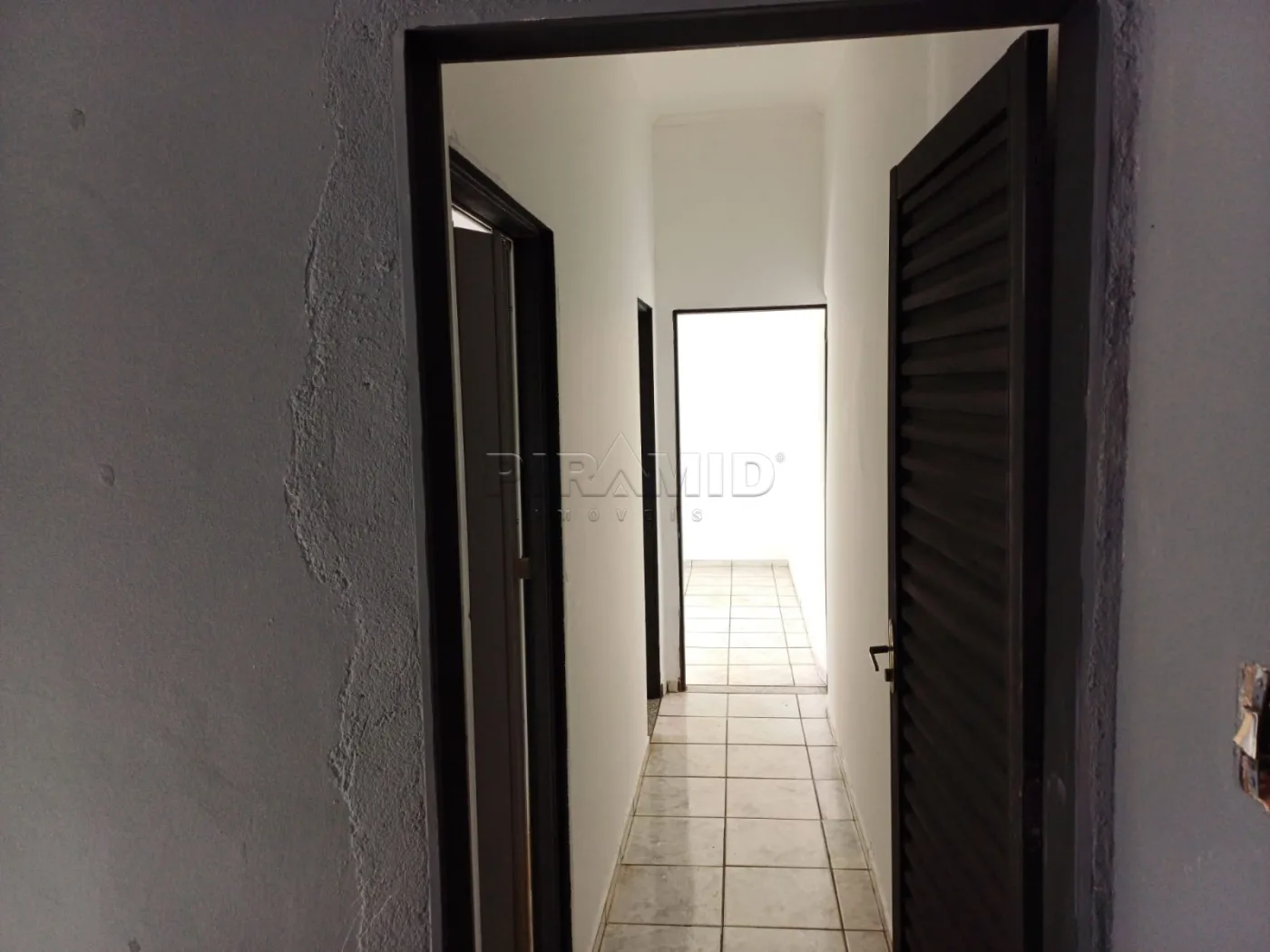 Alugar Casa / Padr&atilde;o em Ribeir&atilde;o Preto R$ 1.500,00 - Foto 8