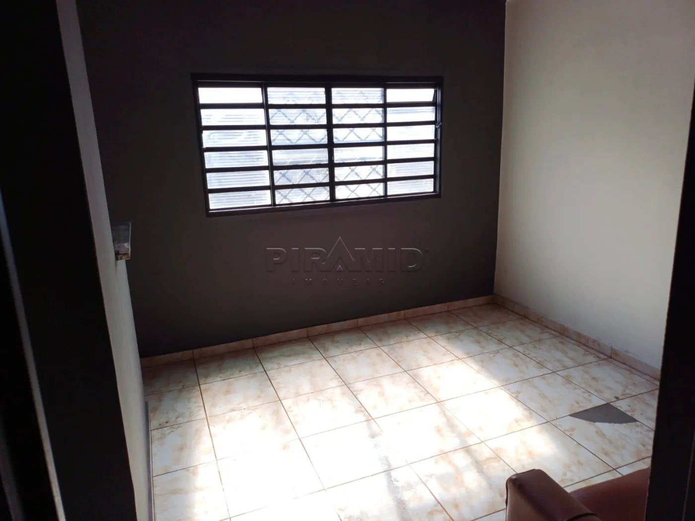 Alugar Casa / Padr&atilde;o em Ribeir&atilde;o Preto R$ 1.500,00 - Foto 7