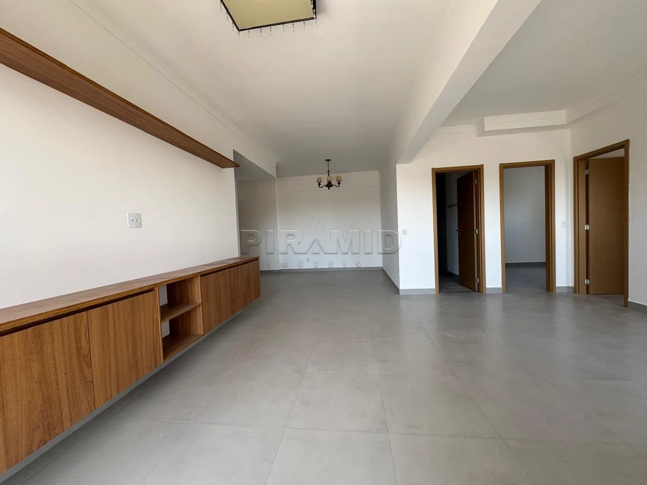 Alugar Apartamento / Padr&atilde;o em Ribeir&atilde;o Preto R$ 4.000,00 - Foto 4