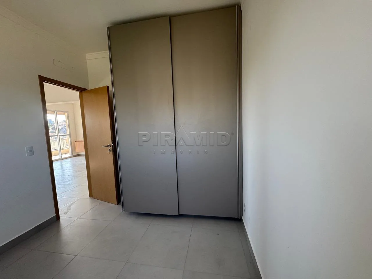 Alugar Apartamento / Padr&atilde;o em Ribeir&atilde;o Preto R$ 4.000,00 - Foto 8