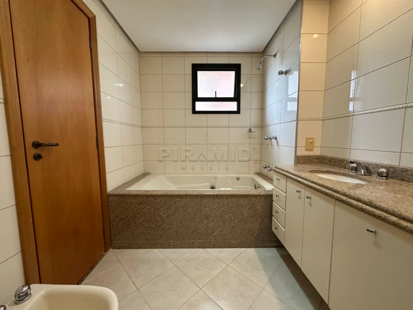 Alugar Apartamento / Padr&atilde;o em Ribeir&atilde;o Preto R$ 3.000,00 - Foto 17