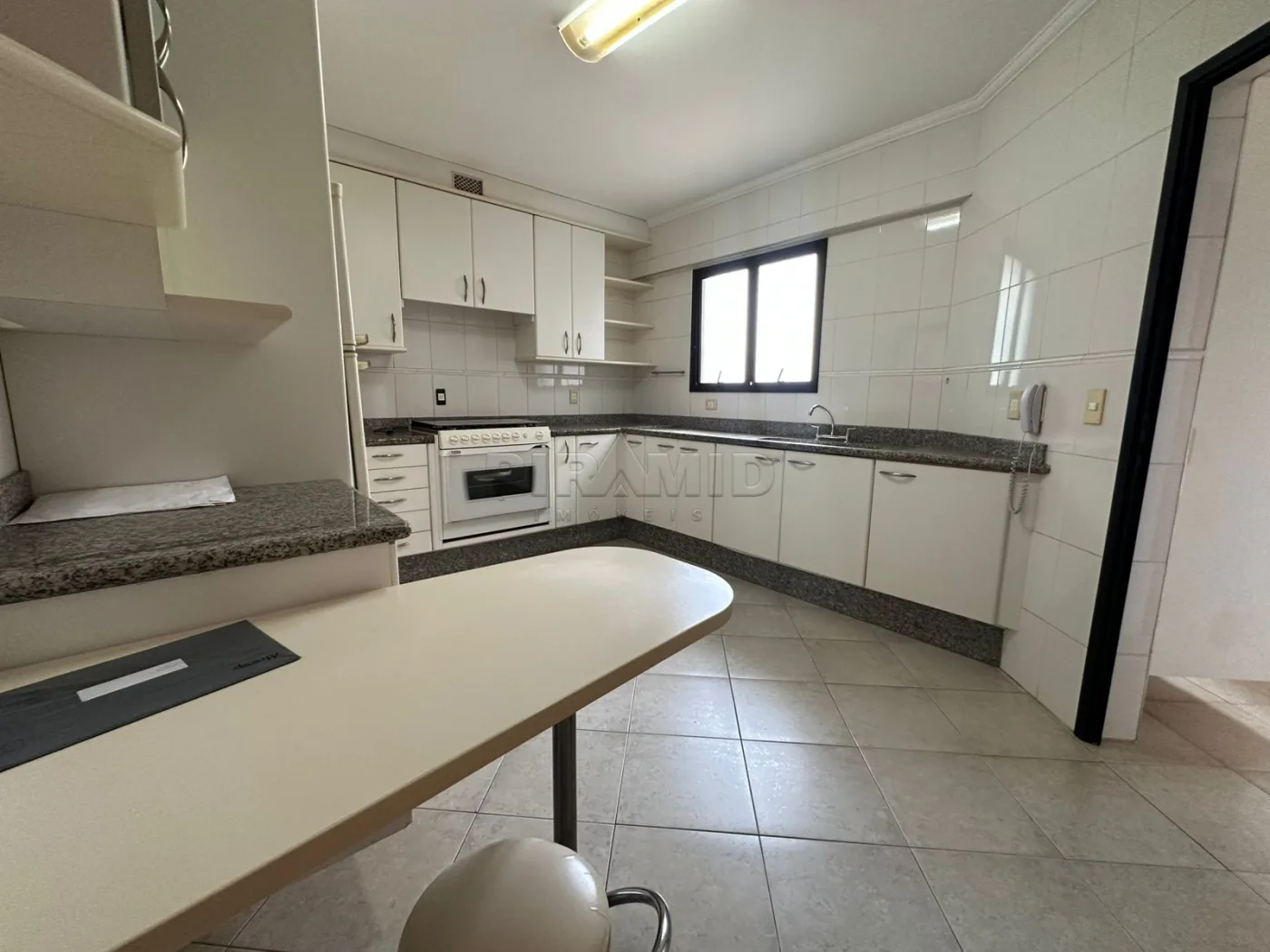Alugar Apartamento / Padr&atilde;o em Ribeir&atilde;o Preto R$ 3.000,00 - Foto 19