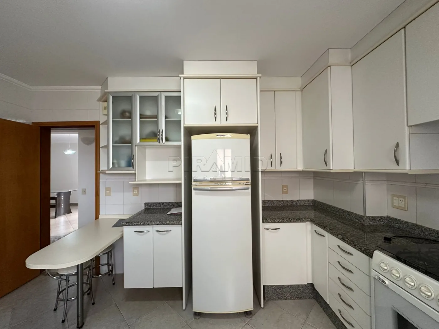 Alugar Apartamento / Padr&atilde;o em Ribeir&atilde;o Preto R$ 3.000,00 - Foto 21