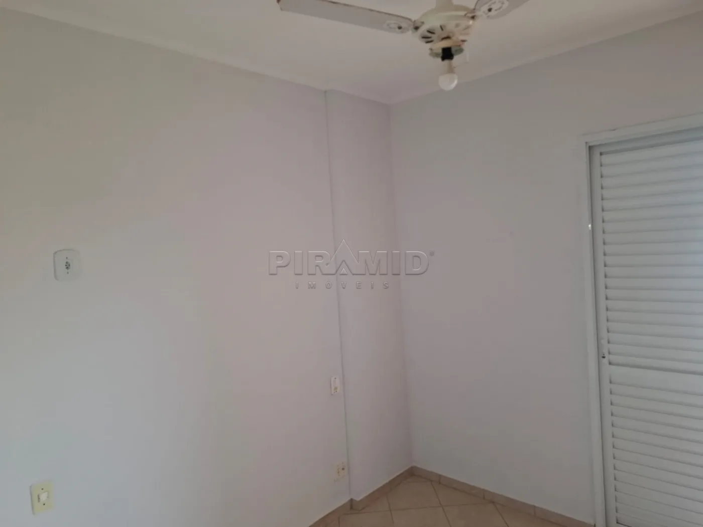 Alugar Apartamento / Padr&atilde;o em Ribeir&atilde;o Preto R$ 1.300,00 - Foto 5
