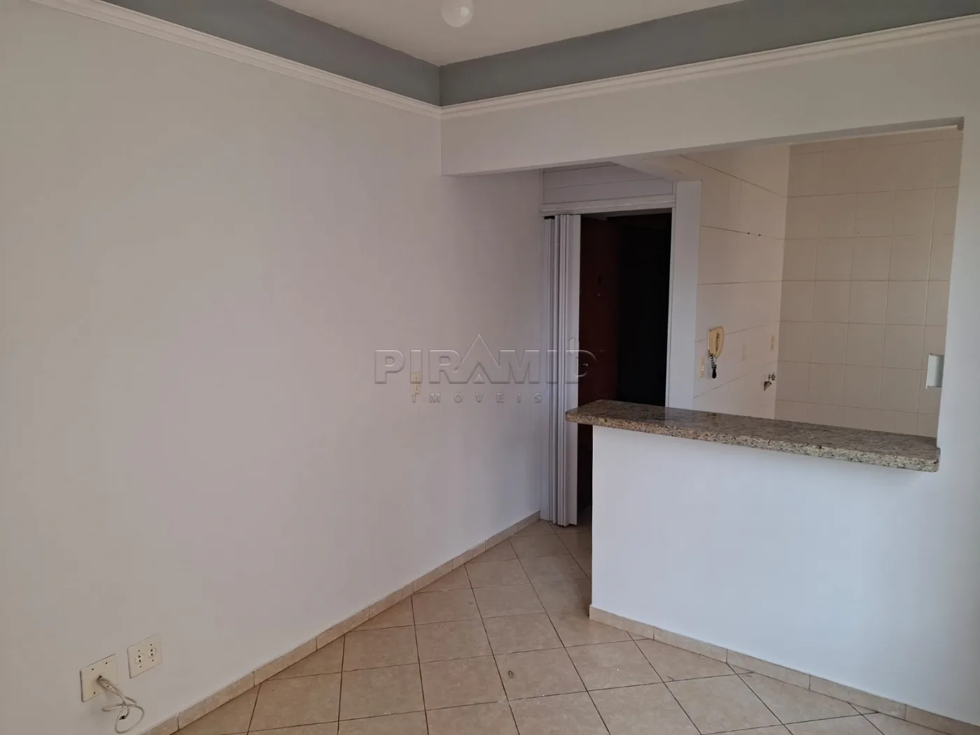 Alugar Apartamento / Padr&atilde;o em Ribeir&atilde;o Preto R$ 1.300,00 - Foto 2