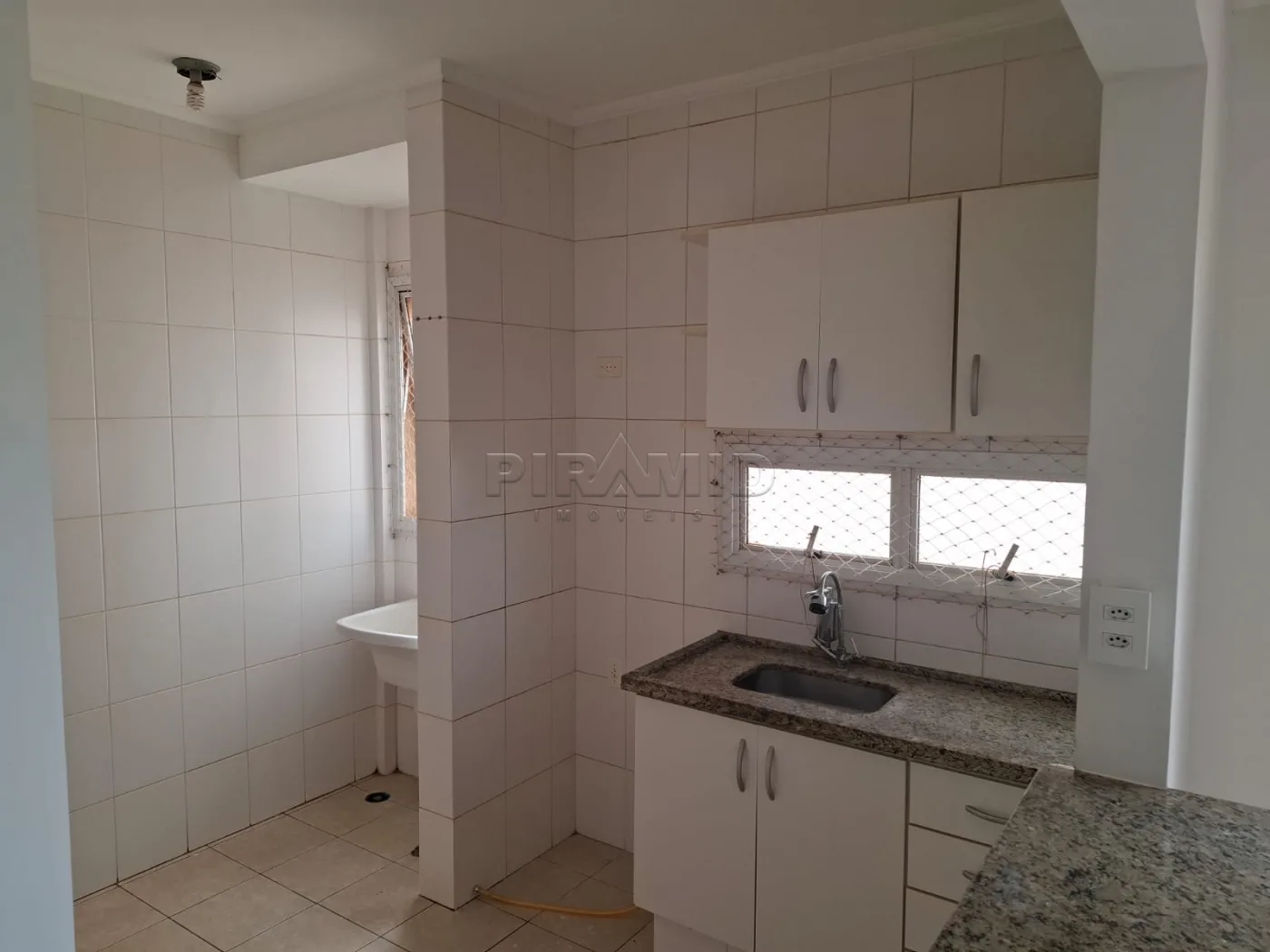 Alugar Apartamento / Padr&atilde;o em Ribeir&atilde;o Preto R$ 1.300,00 - Foto 11