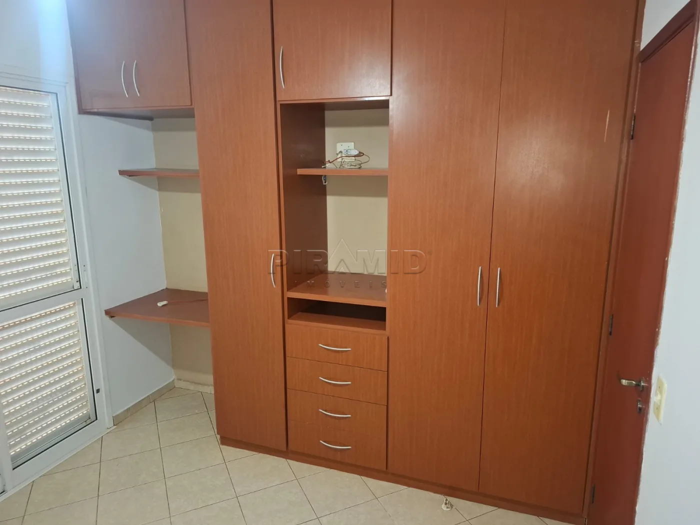 Alugar Apartamento / Padr&atilde;o em Ribeir&atilde;o Preto R$ 1.300,00 - Foto 6