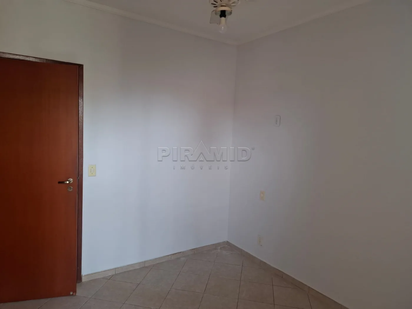 Alugar Apartamento / Padr&atilde;o em Ribeir&atilde;o Preto R$ 1.300,00 - Foto 7