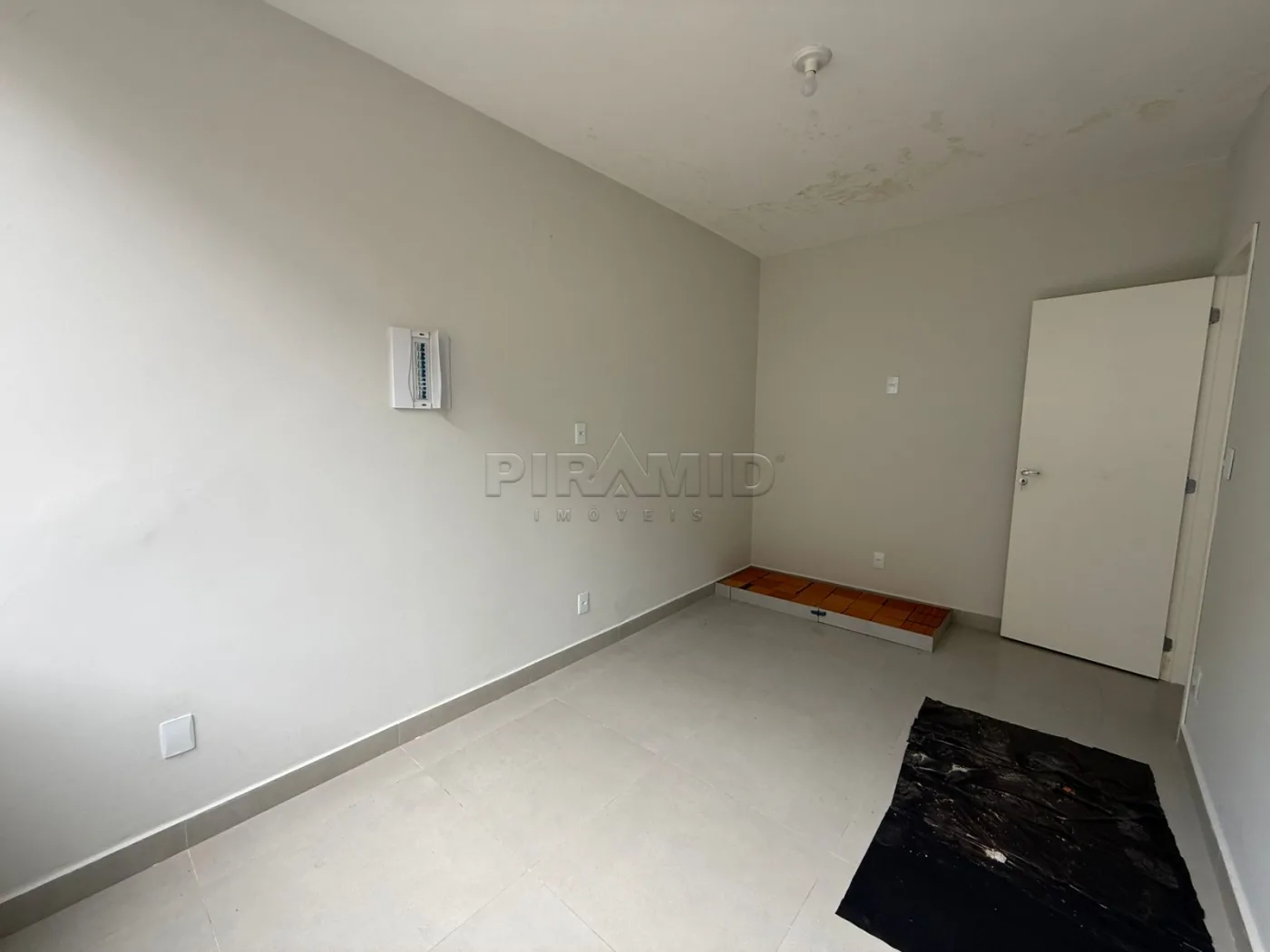 Alugar Apartamento / Padr&atilde;o em Ribeir&atilde;o Preto R$ 1.600,00 - Foto 6