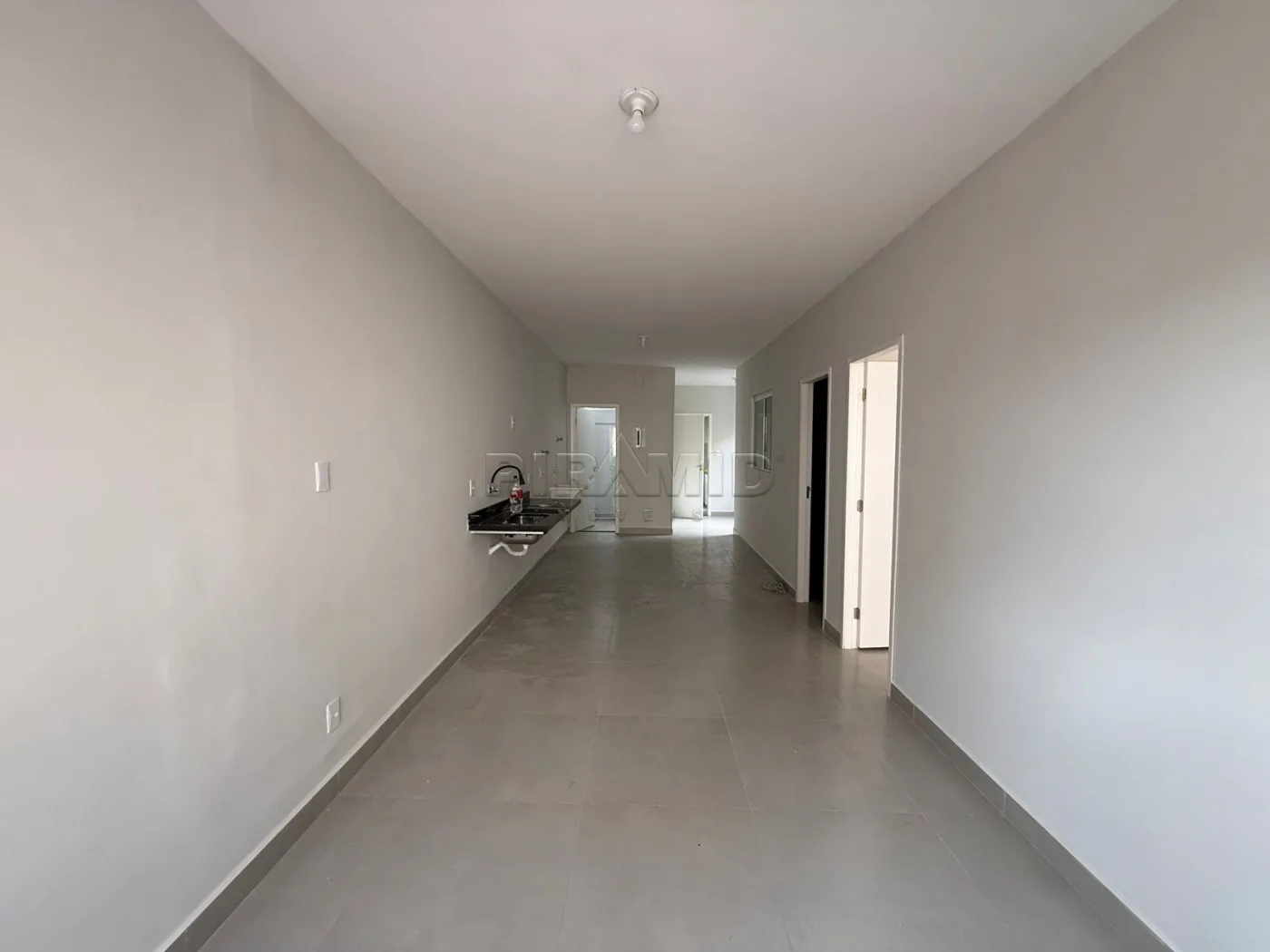Alugar Apartamento / Padr&atilde;o em Ribeir&atilde;o Preto R$ 1.600,00 - Foto 3