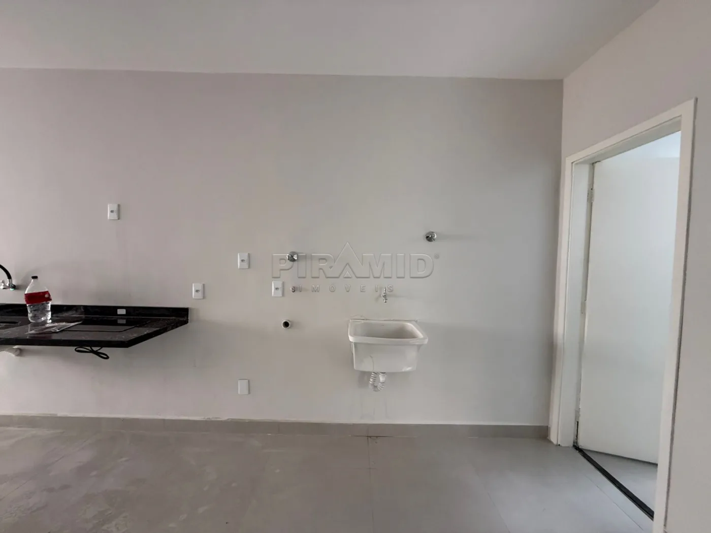 Alugar Apartamento / Padr&atilde;o em Ribeir&atilde;o Preto R$ 1.600,00 - Foto 5