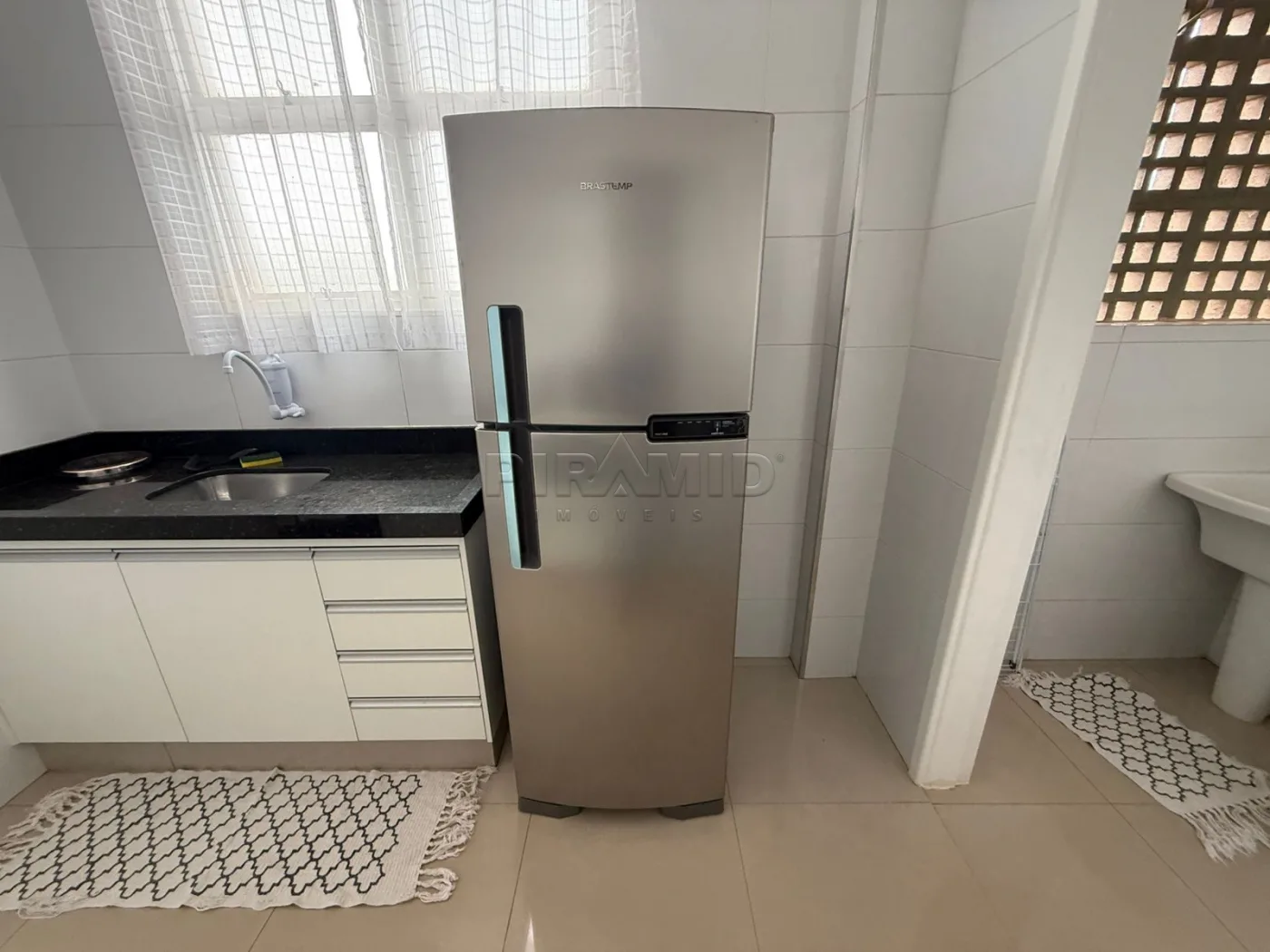 Alugar Apartamento / Padr&atilde;o em Ribeir&atilde;o Preto R$ 1.990,00 - Foto 8