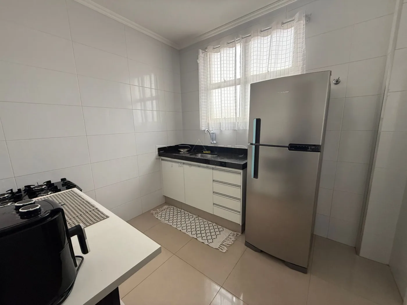 Alugar Apartamento / Padr&atilde;o em Ribeir&atilde;o Preto R$ 1.990,00 - Foto 9