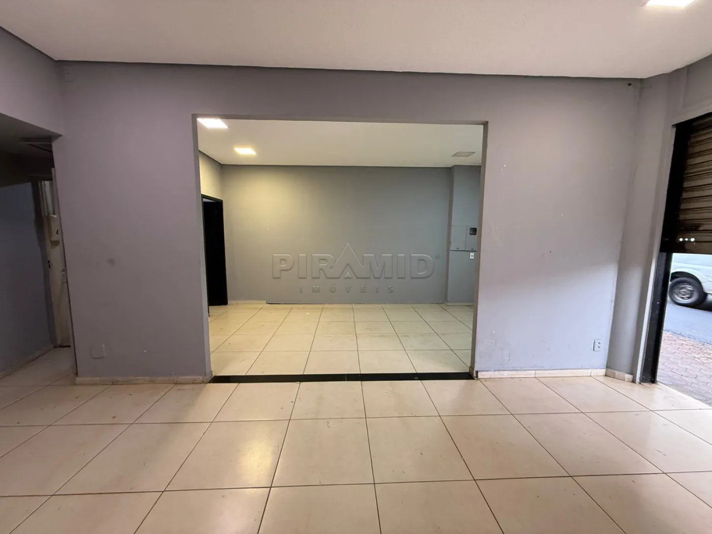 Alugar Comercial / Sal&atilde;o em Ribeir&atilde;o Preto R$ 6.000,00 - Foto 1
