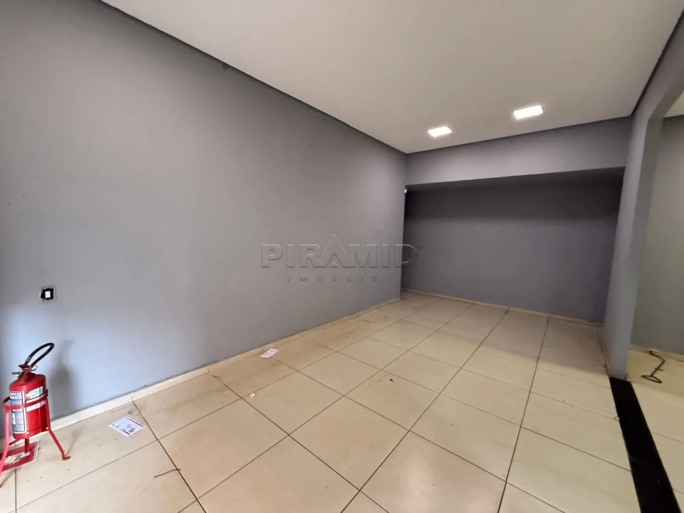 Alugar Comercial / Sal&atilde;o em Ribeir&atilde;o Preto R$ 6.000,00 - Foto 4
