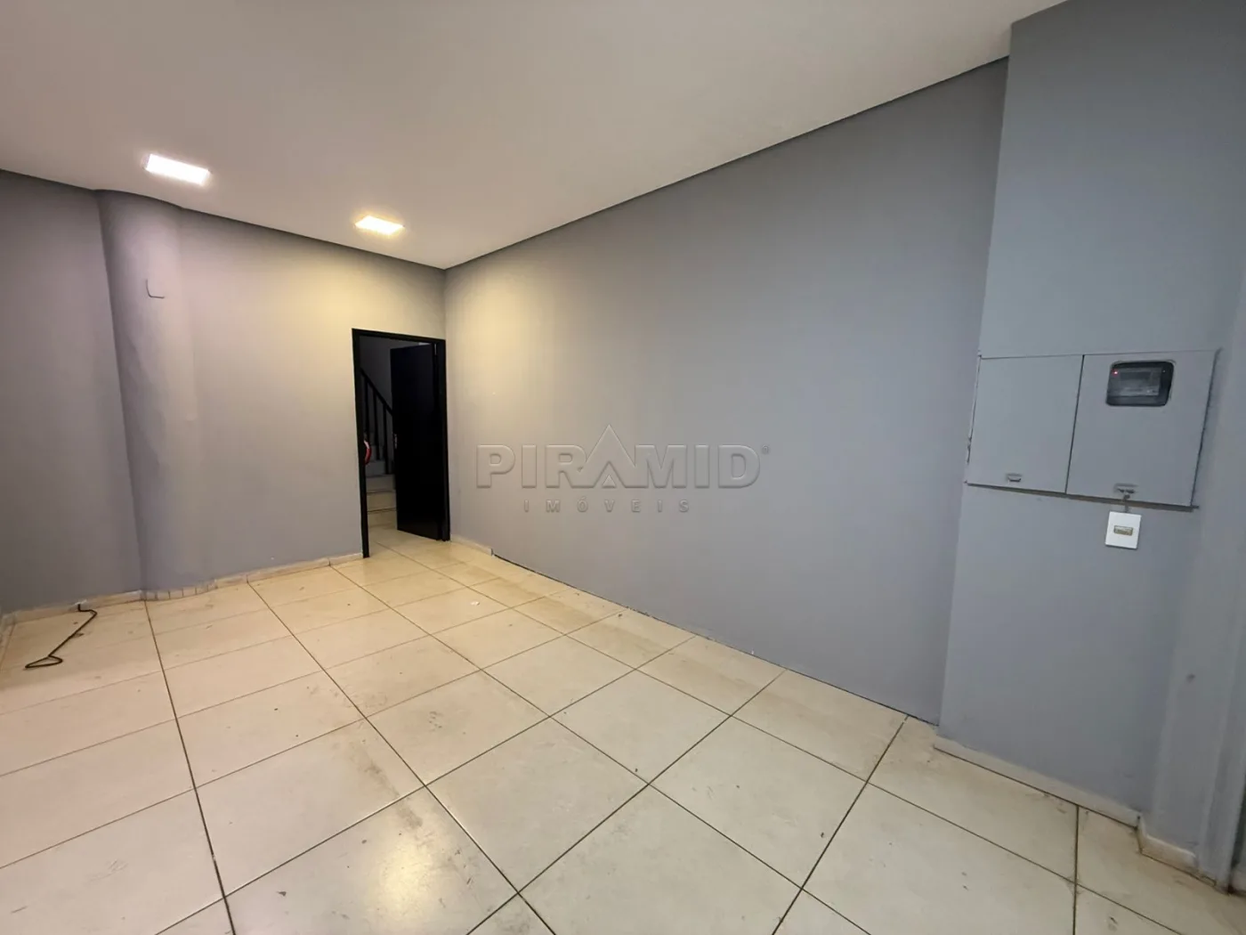 Alugar Comercial / Sal&atilde;o em Ribeir&atilde;o Preto R$ 6.000,00 - Foto 6