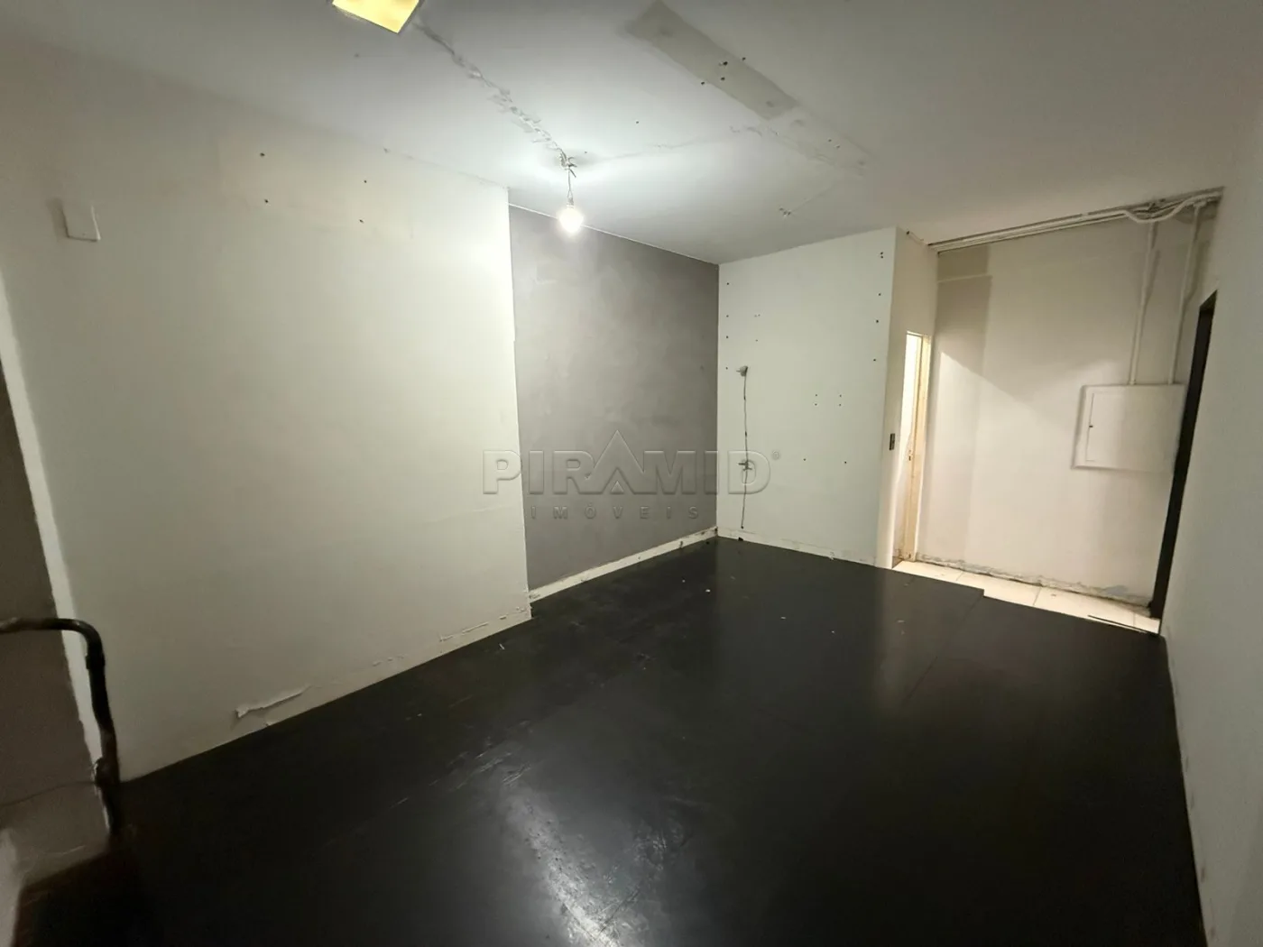 Alugar Comercial / Sal&atilde;o em Ribeir&atilde;o Preto R$ 6.000,00 - Foto 14