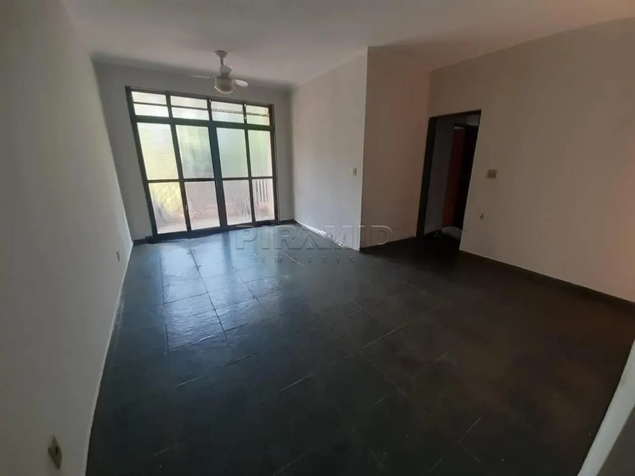 Alugar Apartamento / Padr&atilde;o em Ribeir&atilde;o Preto R$ 1.700,00 - Foto 1