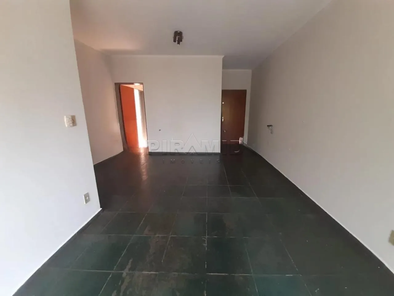 Alugar Apartamento / Padr&atilde;o em Ribeir&atilde;o Preto R$ 1.700,00 - Foto 3