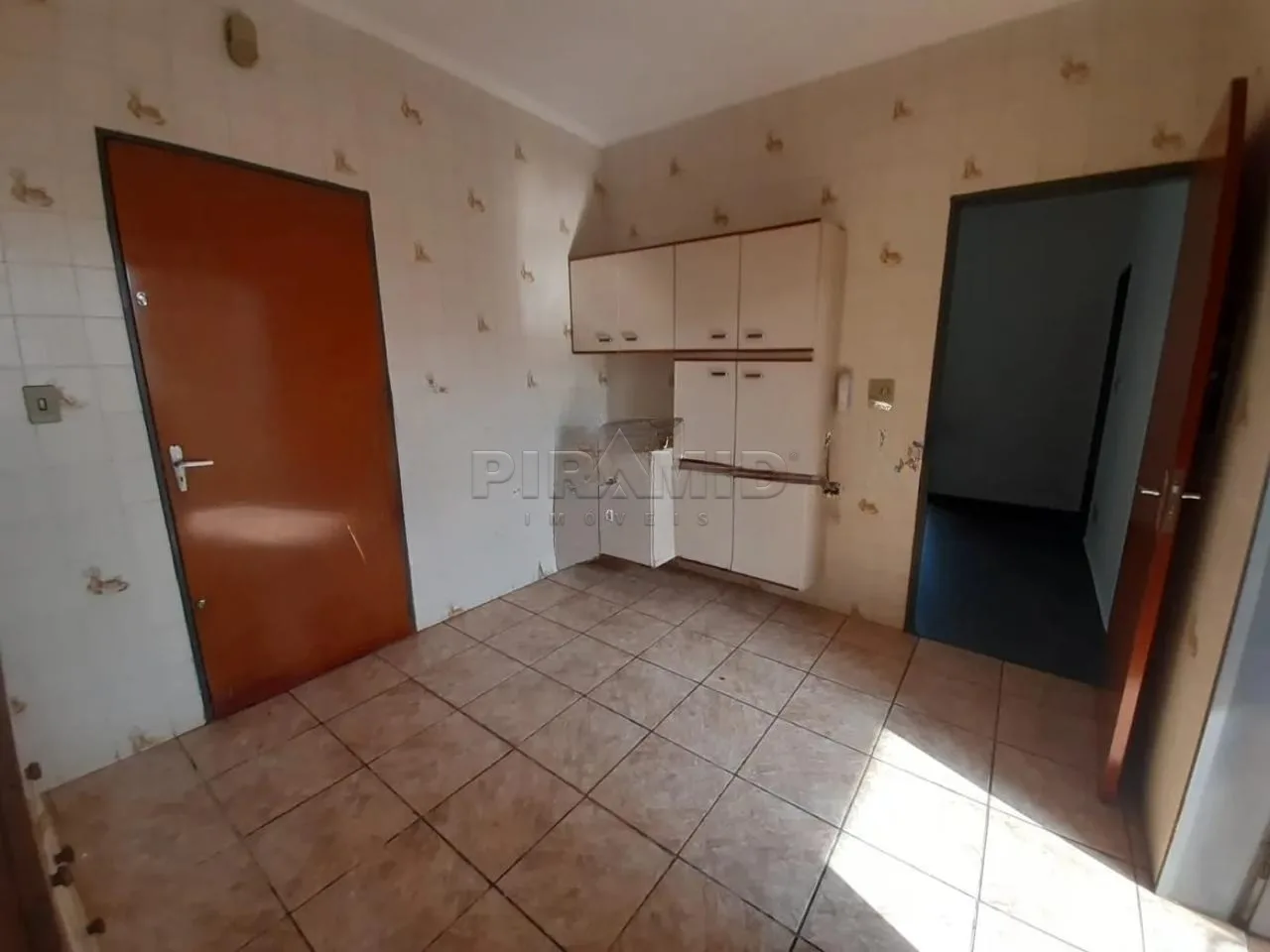 Alugar Apartamento / Padr&atilde;o em Ribeir&atilde;o Preto R$ 1.700,00 - Foto 4