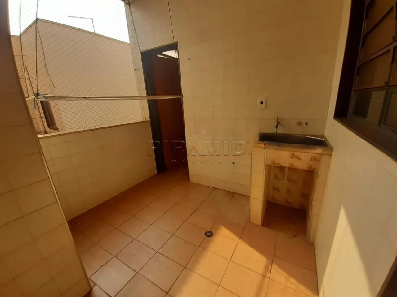Alugar Apartamento / Padr&atilde;o em Ribeir&atilde;o Preto R$ 1.700,00 - Foto 7