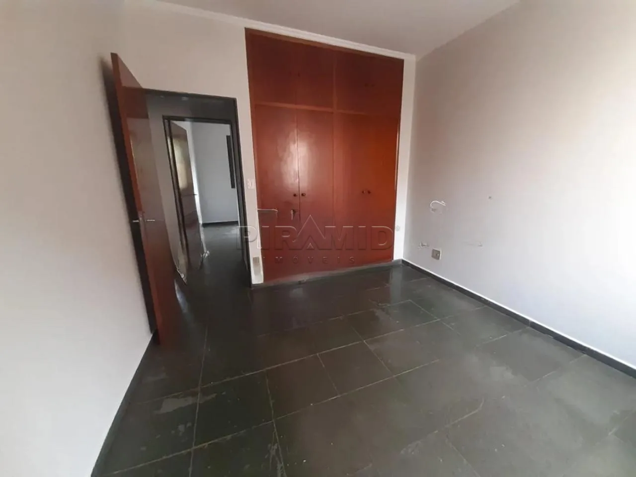 Alugar Apartamento / Padr&atilde;o em Ribeir&atilde;o Preto R$ 1.700,00 - Foto 11