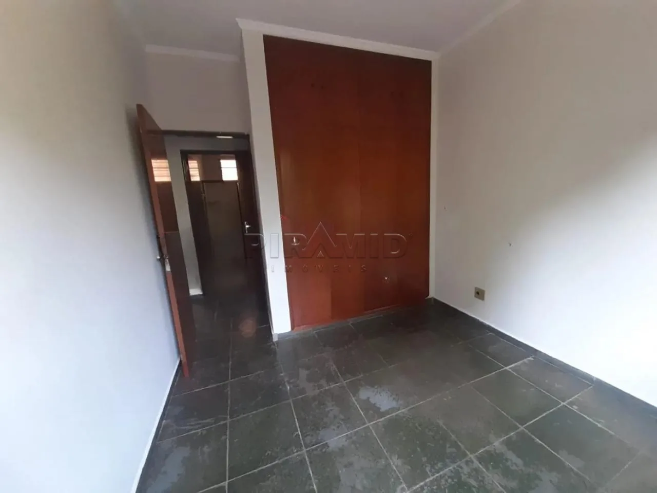 Alugar Apartamento / Padr&atilde;o em Ribeir&atilde;o Preto R$ 1.700,00 - Foto 13