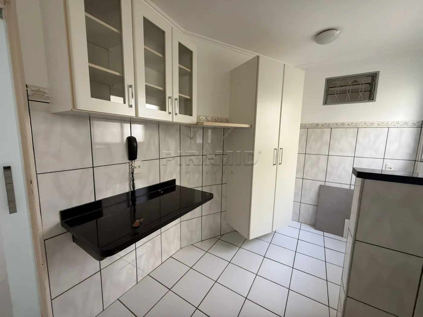 Alugar Apartamento / Padr&atilde;o em Ribeir&atilde;o Preto R$ 1.750,00 - Foto 19