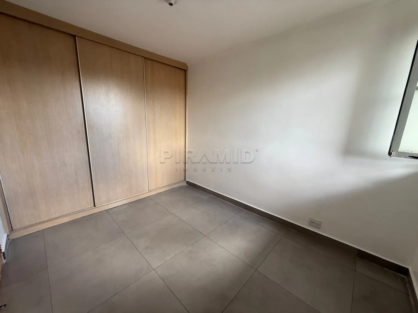 Alugar Apartamento / Padr&atilde;o em Ribeir&atilde;o Preto R$ 1.750,00 - Foto 14