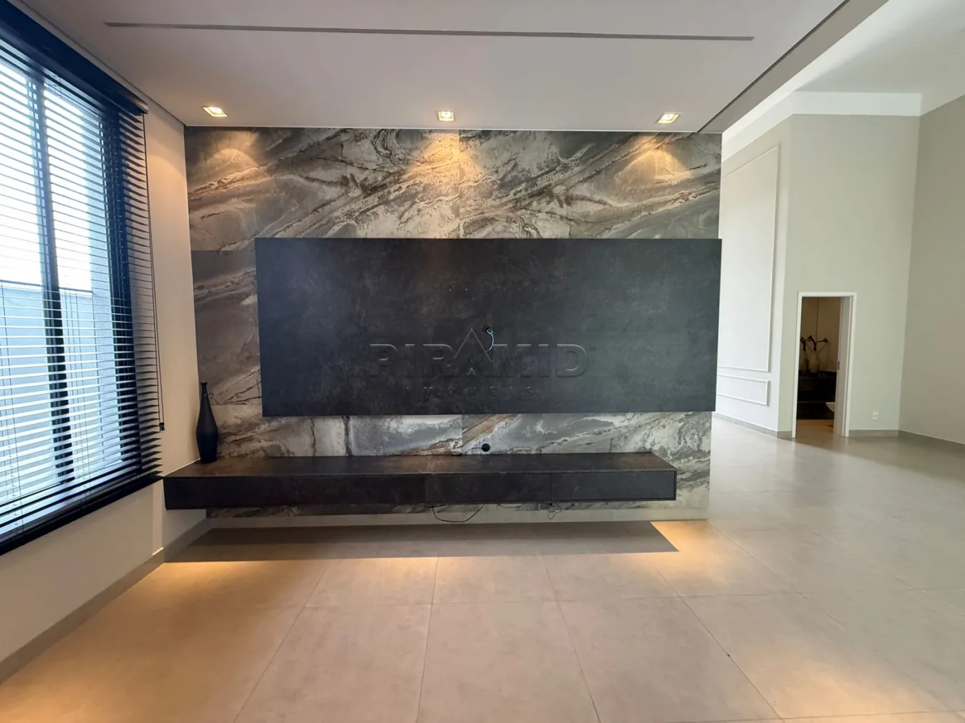 Alugar Casa / Condom&iacute;nio em Ribeir&atilde;o Preto R$ 16.950,00 - Foto 4