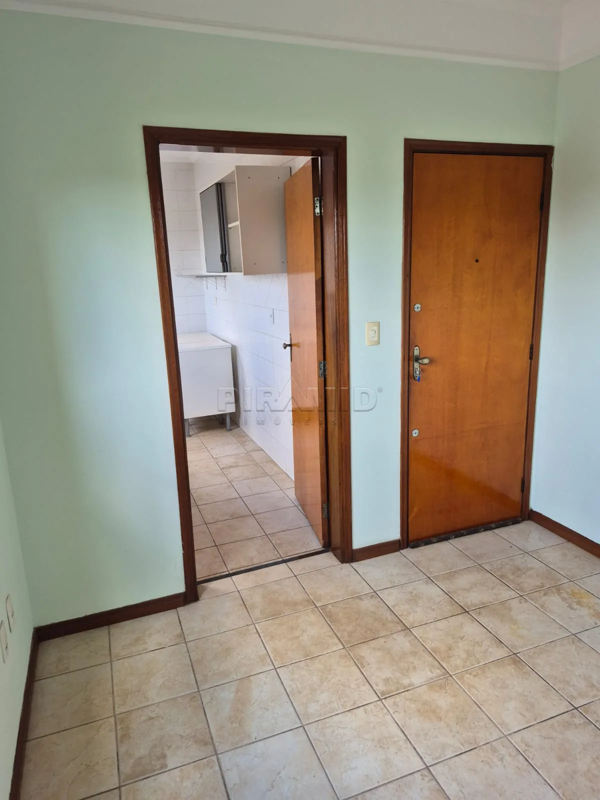 Alugar Apartamento / Padr&atilde;o em Ribeir&atilde;o Preto R$ 1.400,00 - Foto 2