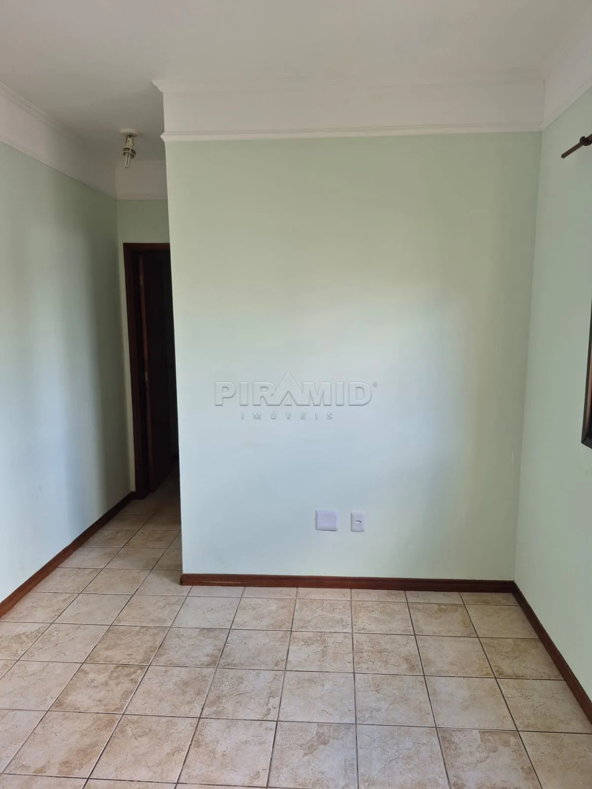 Alugar Apartamento / Padr&atilde;o em Ribeir&atilde;o Preto R$ 1.400,00 - Foto 1