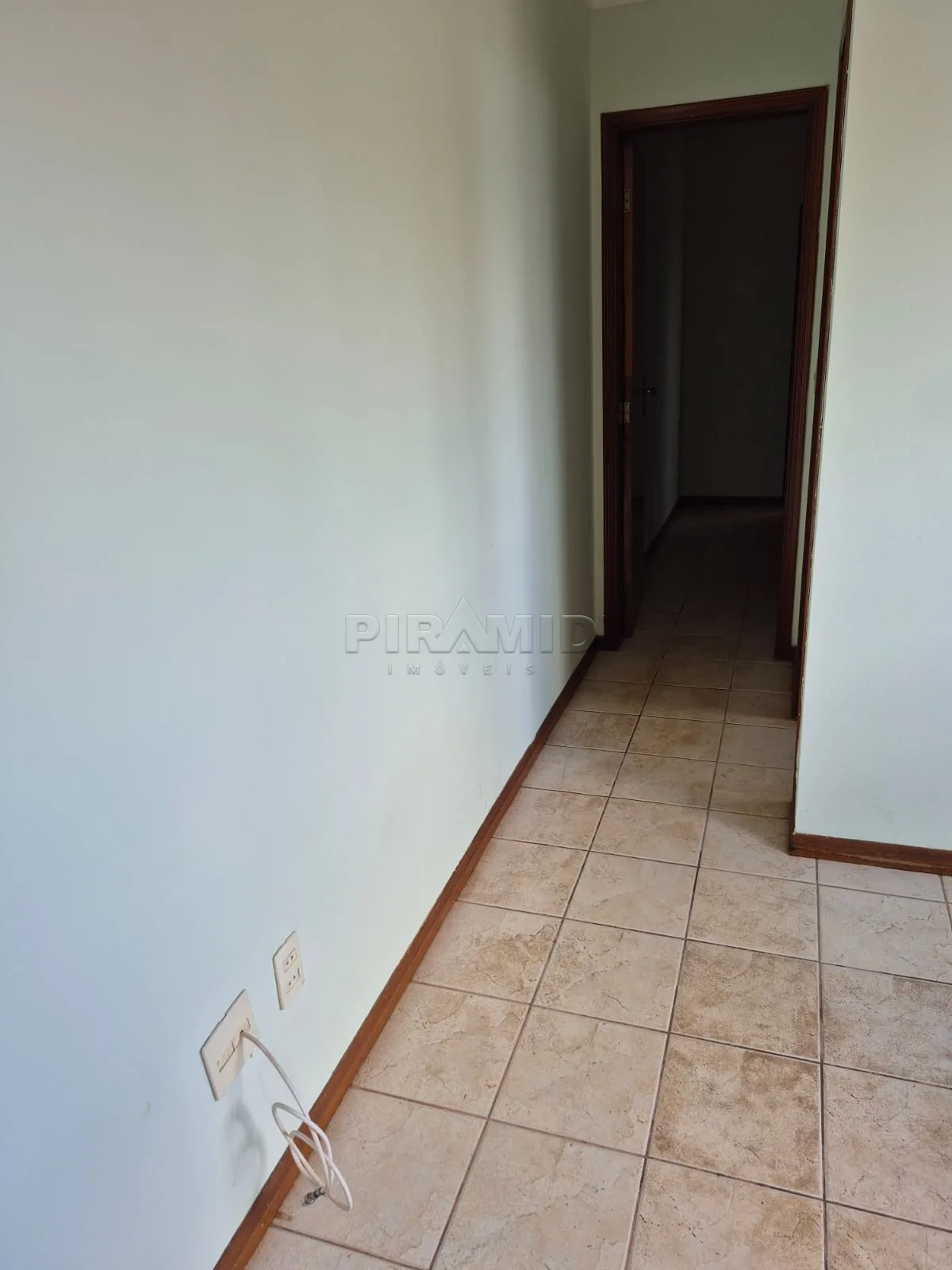Alugar Apartamento / Padr&atilde;o em Ribeir&atilde;o Preto R$ 1.400,00 - Foto 12