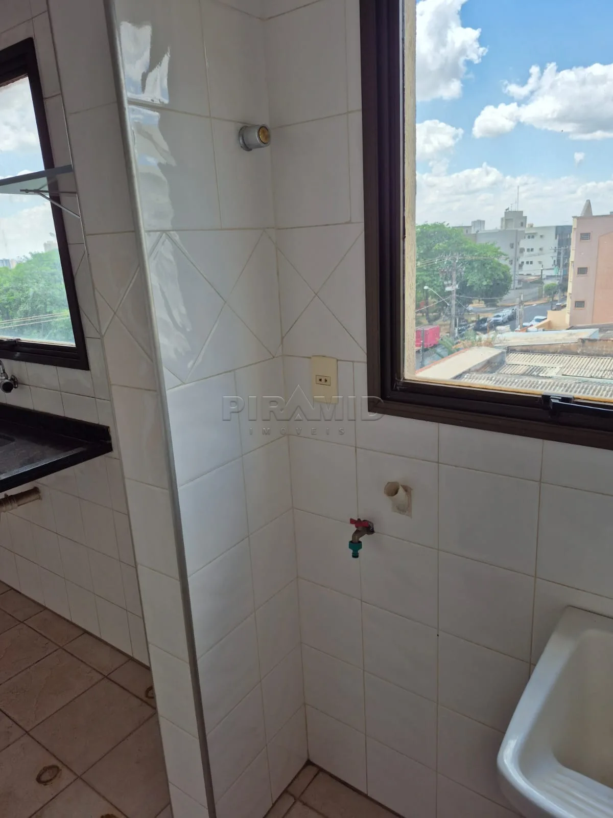 Alugar Apartamento / Padr&atilde;o em Ribeir&atilde;o Preto R$ 1.400,00 - Foto 10