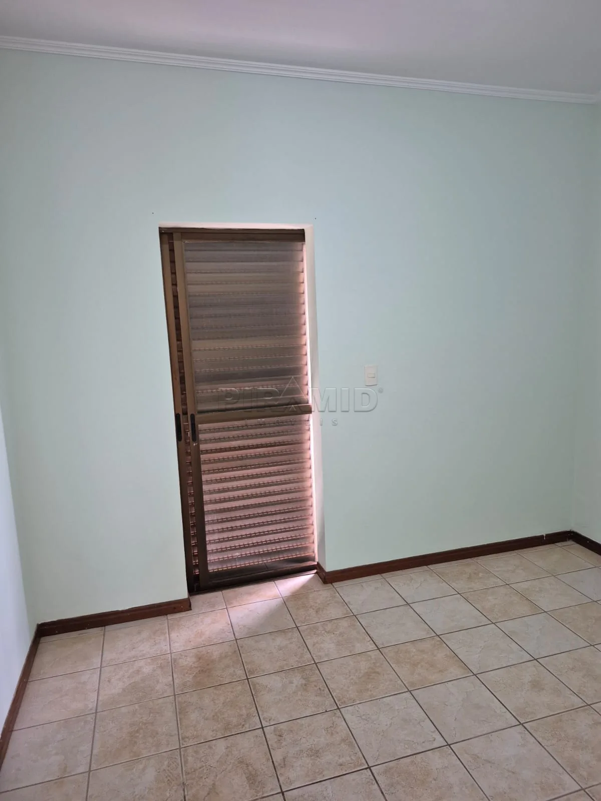 Alugar Apartamento / Padr&atilde;o em Ribeir&atilde;o Preto R$ 1.400,00 - Foto 16