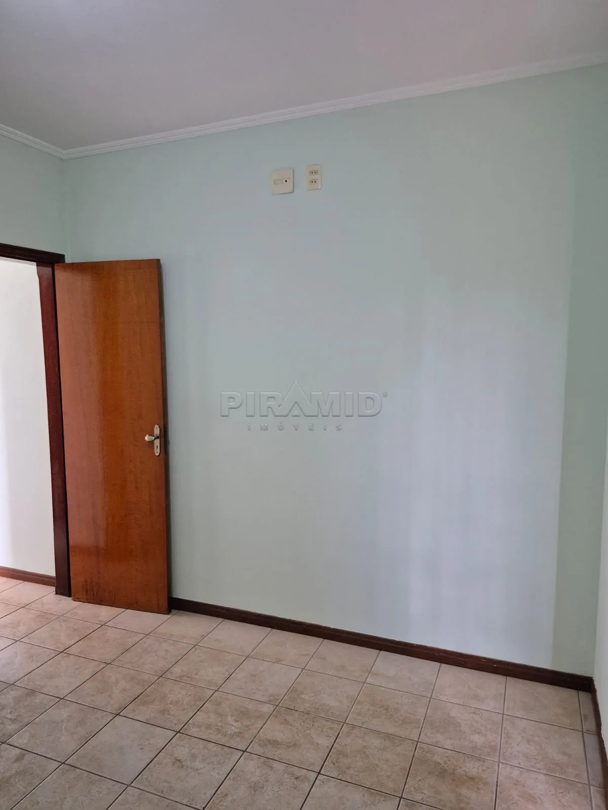 Alugar Apartamento / Padr&atilde;o em Ribeir&atilde;o Preto R$ 1.400,00 - Foto 15