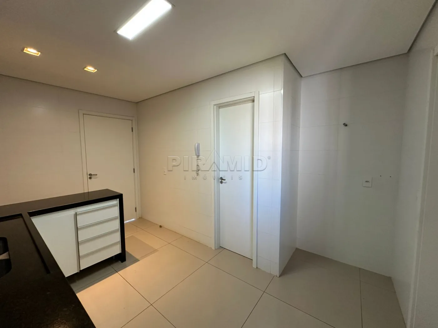 Alugar Apartamento / Padr&atilde;o em Ribeir&atilde;o Preto R$ 6.000,00 - Foto 20