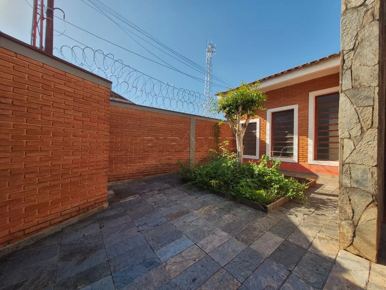 Comprar Casa / Padr&atilde;o em Ribeir&atilde;o Preto R$ 540.000,00 - Foto 1