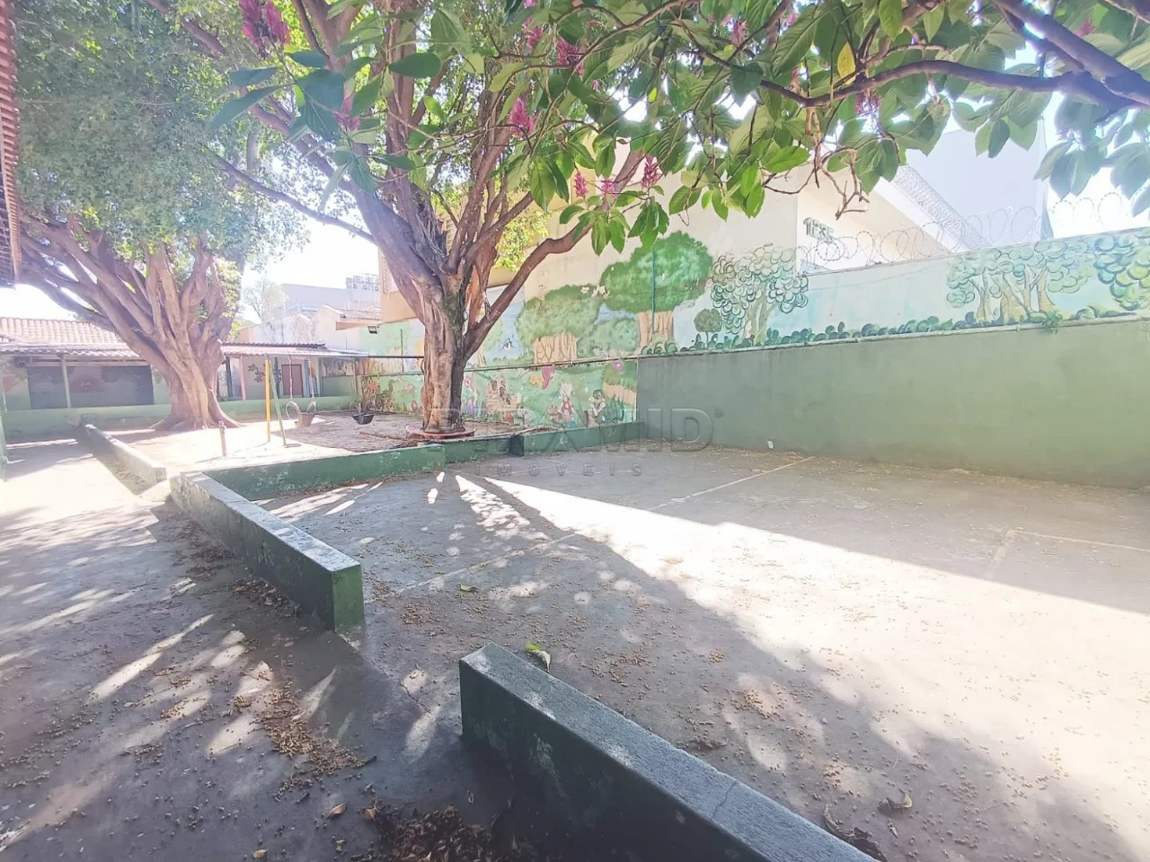 Alugar Comercial / Casa em Ribeir&atilde;o Preto R$ 9.000,00 - Foto 14