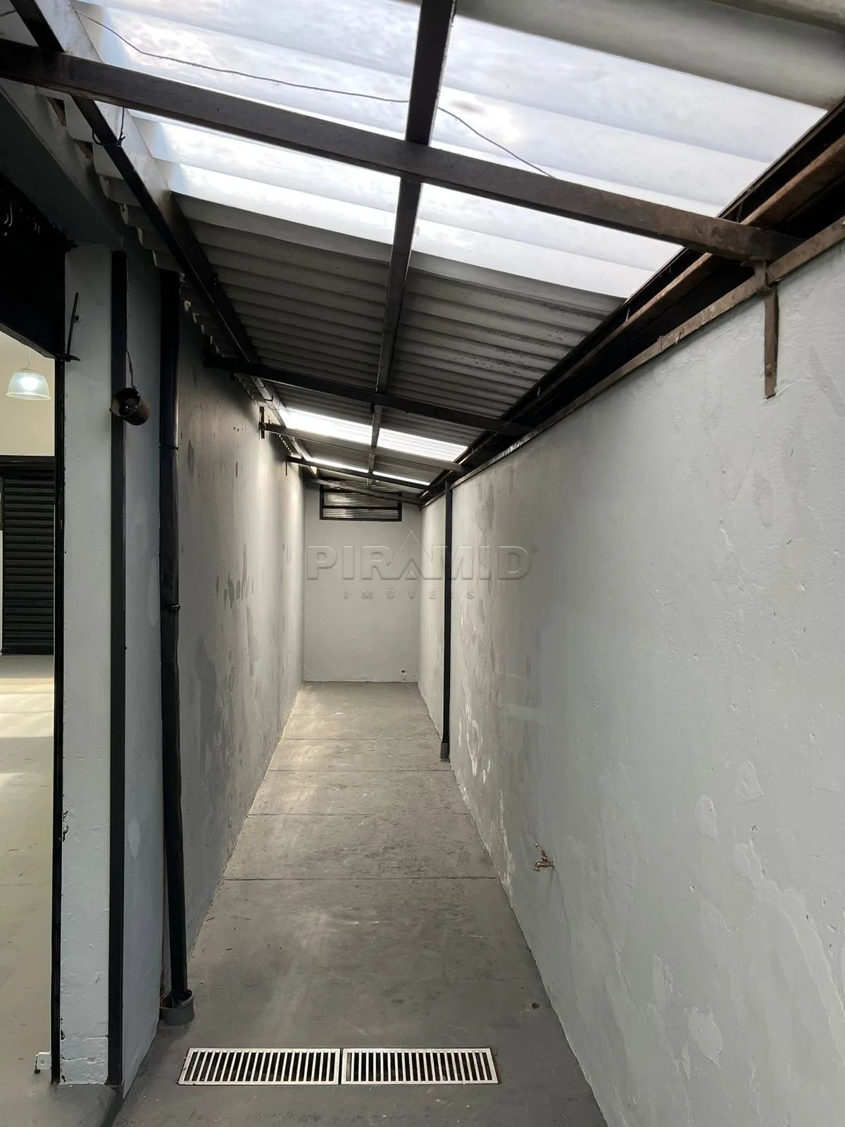 Alugar Comercial / Galp&atilde;o  Barrac&atilde;o em Ribeir&atilde;o Preto R$ 7.500,00 - Foto 5