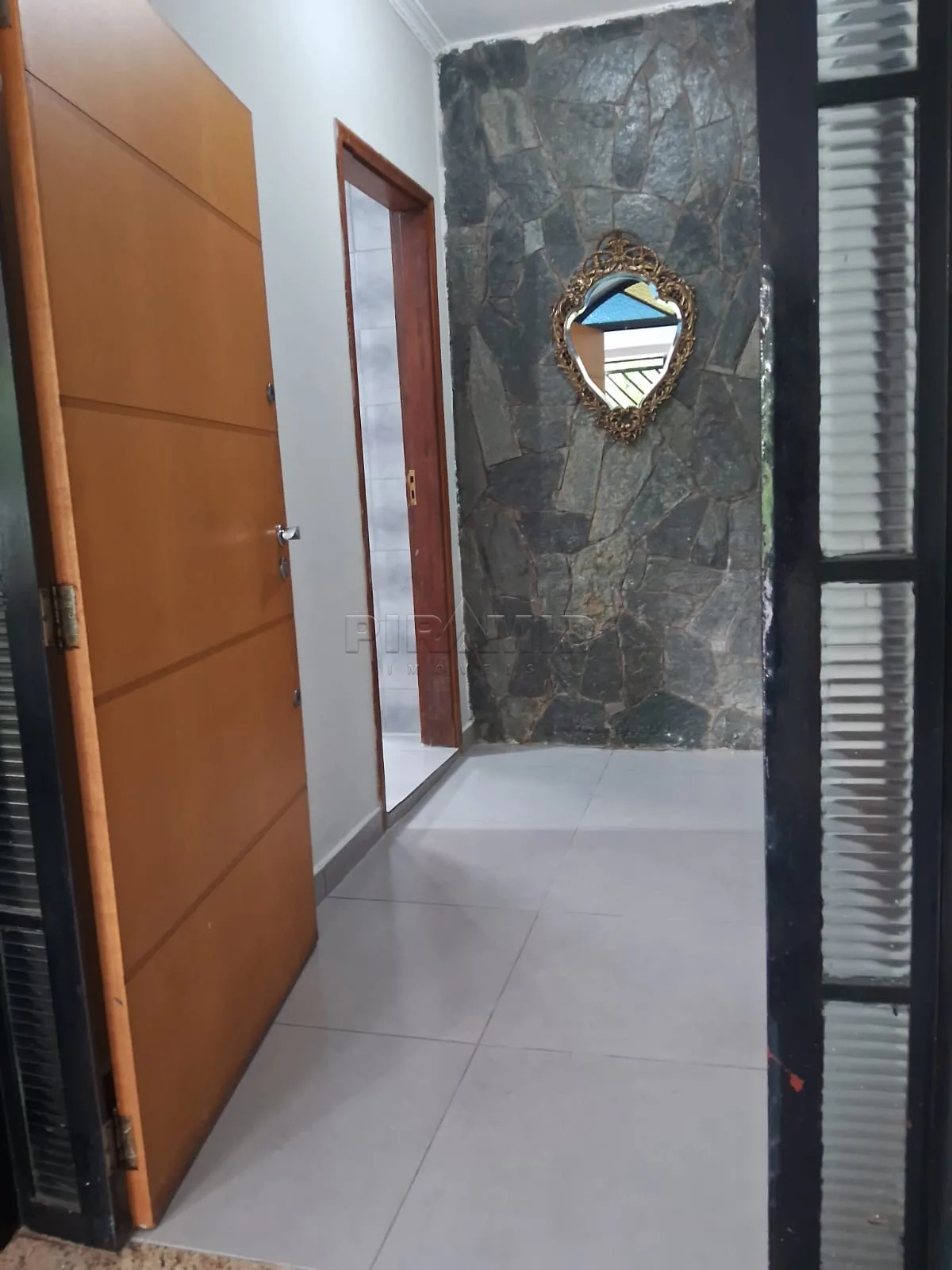 Alugar Casa / Padr&atilde;o em Ribeir&atilde;o Preto R$ 3.200,00 - Foto 2