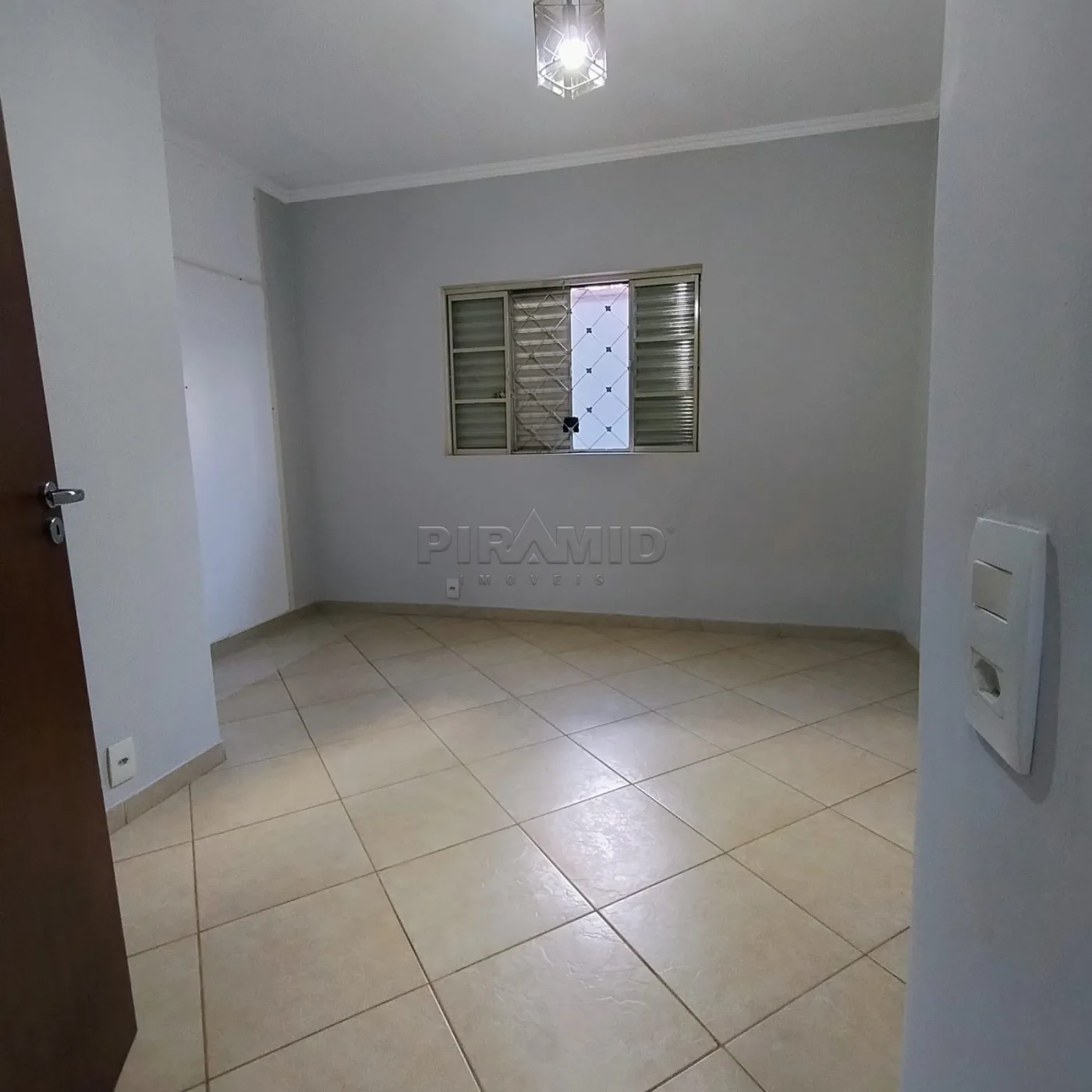 Alugar Casa / Padr&atilde;o em Ribeir&atilde;o Preto R$ 3.200,00 - Foto 15