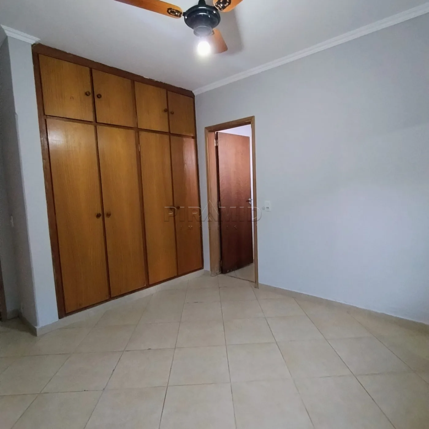 Alugar Casa / Padr&atilde;o em Ribeir&atilde;o Preto R$ 3.200,00 - Foto 13